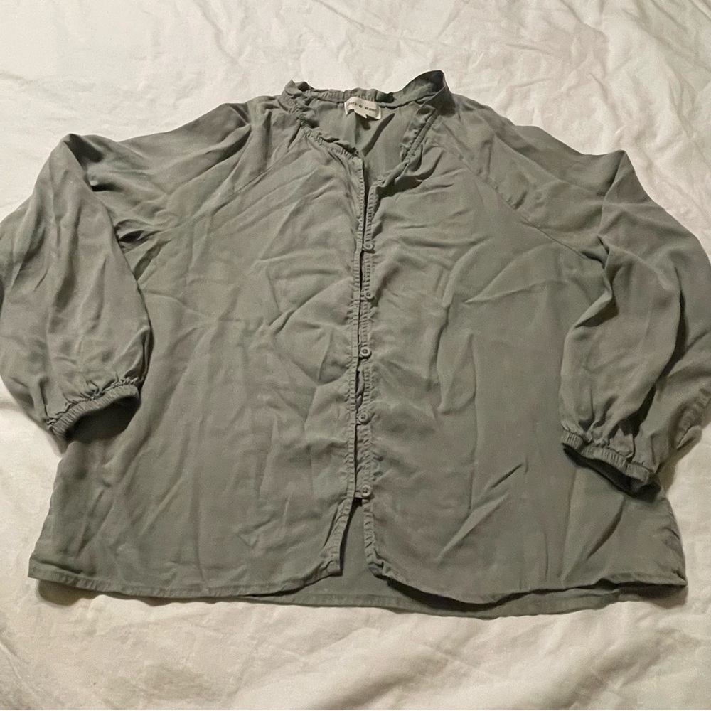 CLOTH AND STONE Green Raglan Ruffle‎ Neck Blouse - Picture 8 of 10